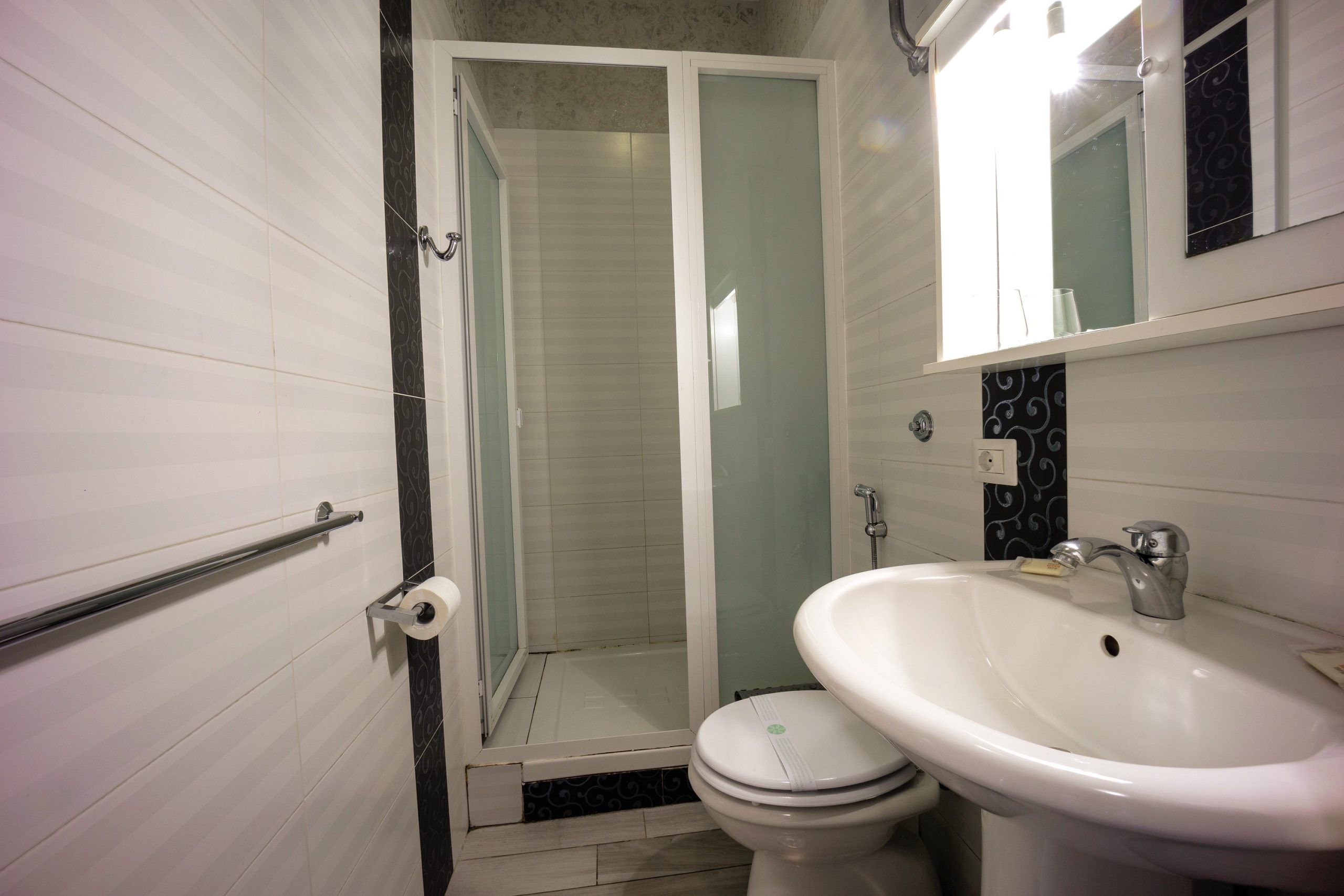 HOTEL NEW SAYONARA | Hotel Stazione Centrale di Napoli | camere | colazione | dayhouse | hotel | piazza garibaldi Hotel Napoli Centrale | Albergo Napoli Stazione Centrale | Hotel vicino Stazione Napoli Centrale | Miglior Hotel Napoli Centrale |
Prenotazione Hotel Napoli Stazione | Camere Hotel Napoli Stazione | Offerte Hotel Napoli Centrale | Hotel Economici Napoli Stazione | Hotel 4 Stelle Napoli Centrale |
Recensioni Hotel Napoli Stazione | Pizza