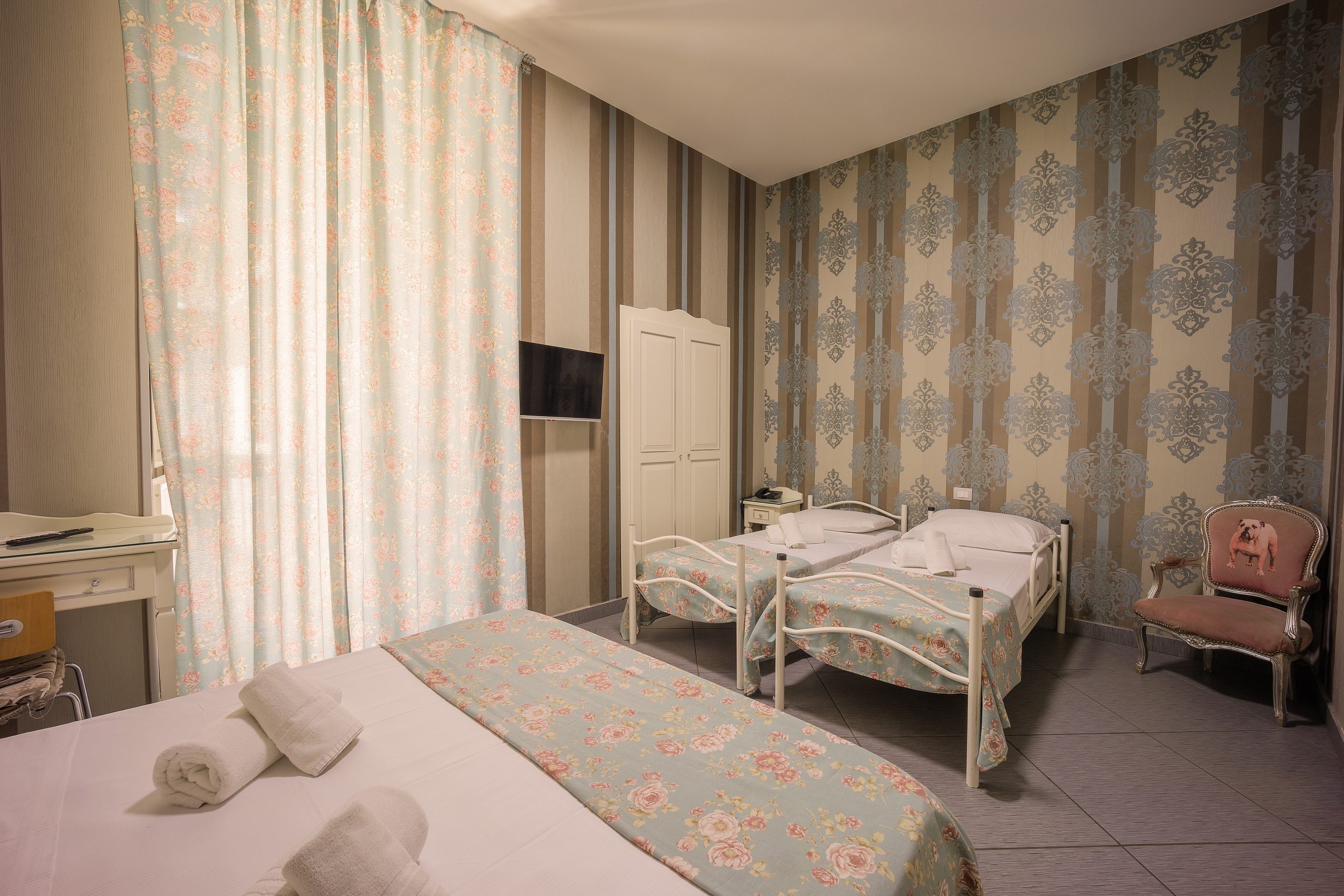 HOTEL NEW SAYONARA | Hotel Stazione Centrale di Napoli | camere | colazione | dayhouse | hotel | piazza garibaldi