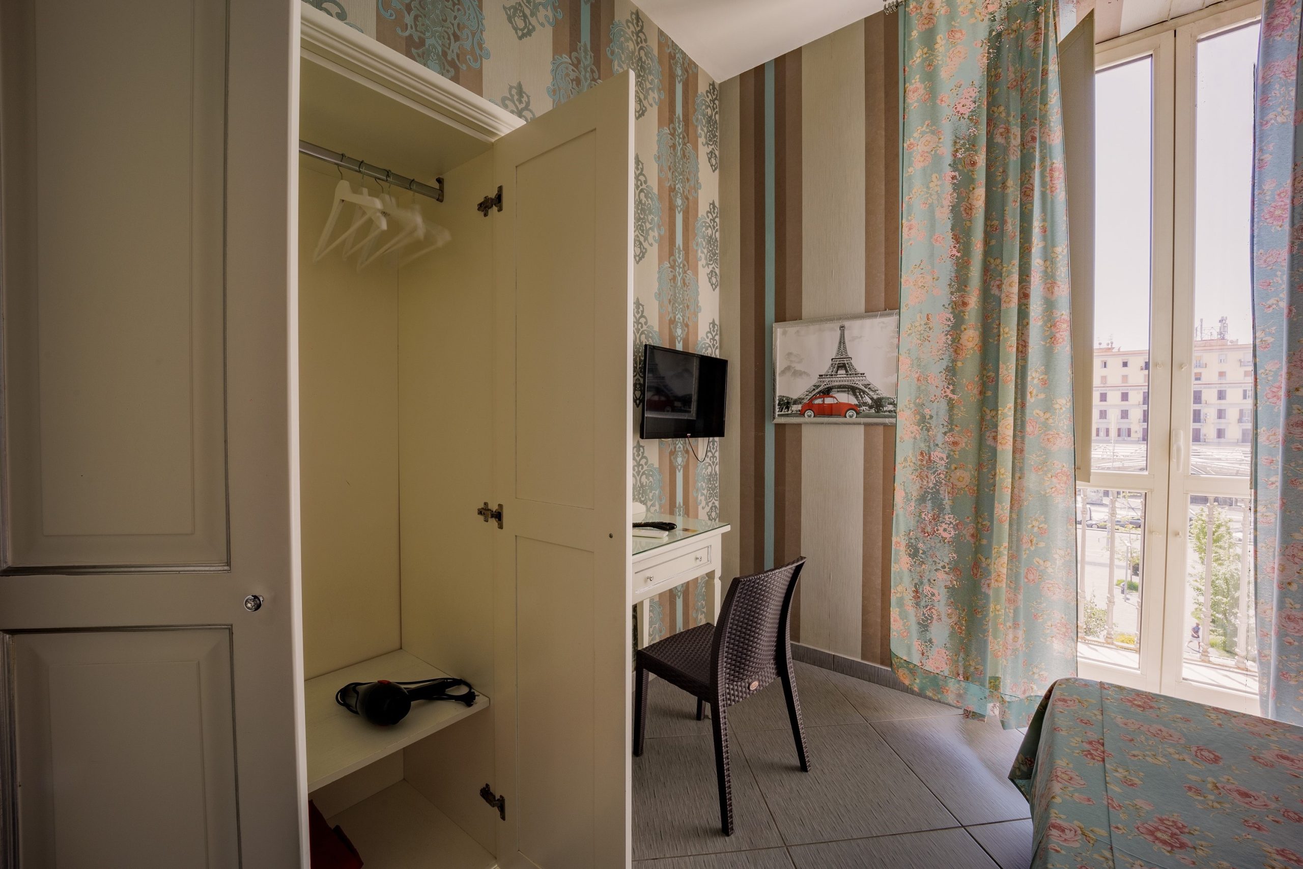 HOTEL NEW SAYONARA | Hotel Stazione Centrale di Napoli | camere | colazione | dayhouse | hotel | piazza garibaldi Hotel Napoli Centrale | Albergo Napoli Stazione Centrale | Hotel vicino Stazione Napoli Centrale | Miglior Hotel Napoli Centrale |
Prenotazione Hotel Napoli Stazione | Camere Hotel Napoli Stazione | Offerte Hotel Napoli Centrale | Hotel Economici Napoli Stazione | Hotel 4 Stelle Napoli Centrale |
Recensioni Hotel Napoli Stazione | Pizza