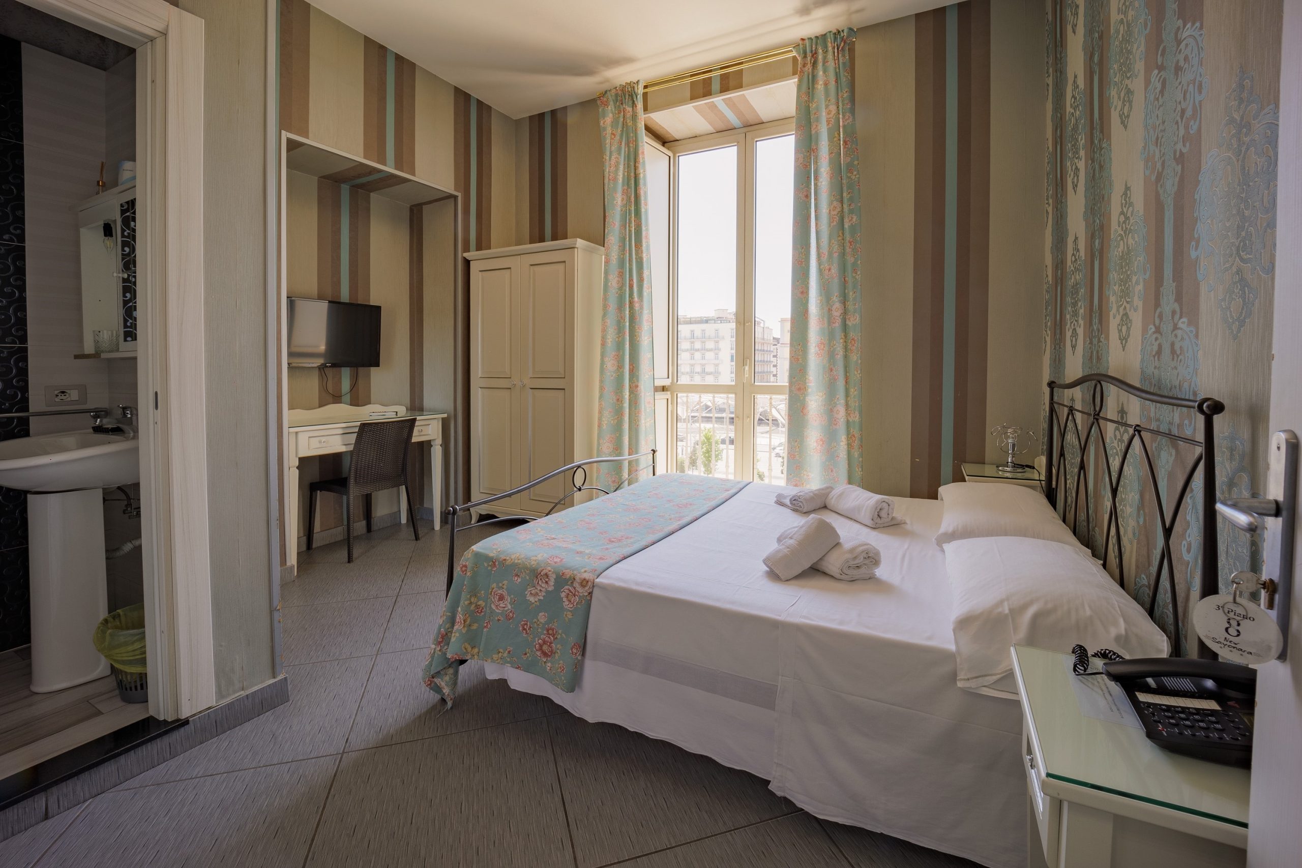 HOTEL NEW SAYONARA | Hotel Stazione Centrale di Napoli | camere | colazione | dayhouse | hotel | piazza garibaldi Hotel Napoli Centrale | Albergo Napoli Stazione Centrale | Hotel vicino Stazione Napoli Centrale | Miglior Hotel Napoli Centrale |
Prenotazione Hotel Napoli Stazione | Camere Hotel Napoli Stazione | Offerte Hotel Napoli Centrale | Hotel Economici Napoli Stazione | Hotel 4 Stelle Napoli Centrale |
Recensioni Hotel Napoli Stazione | Pizza