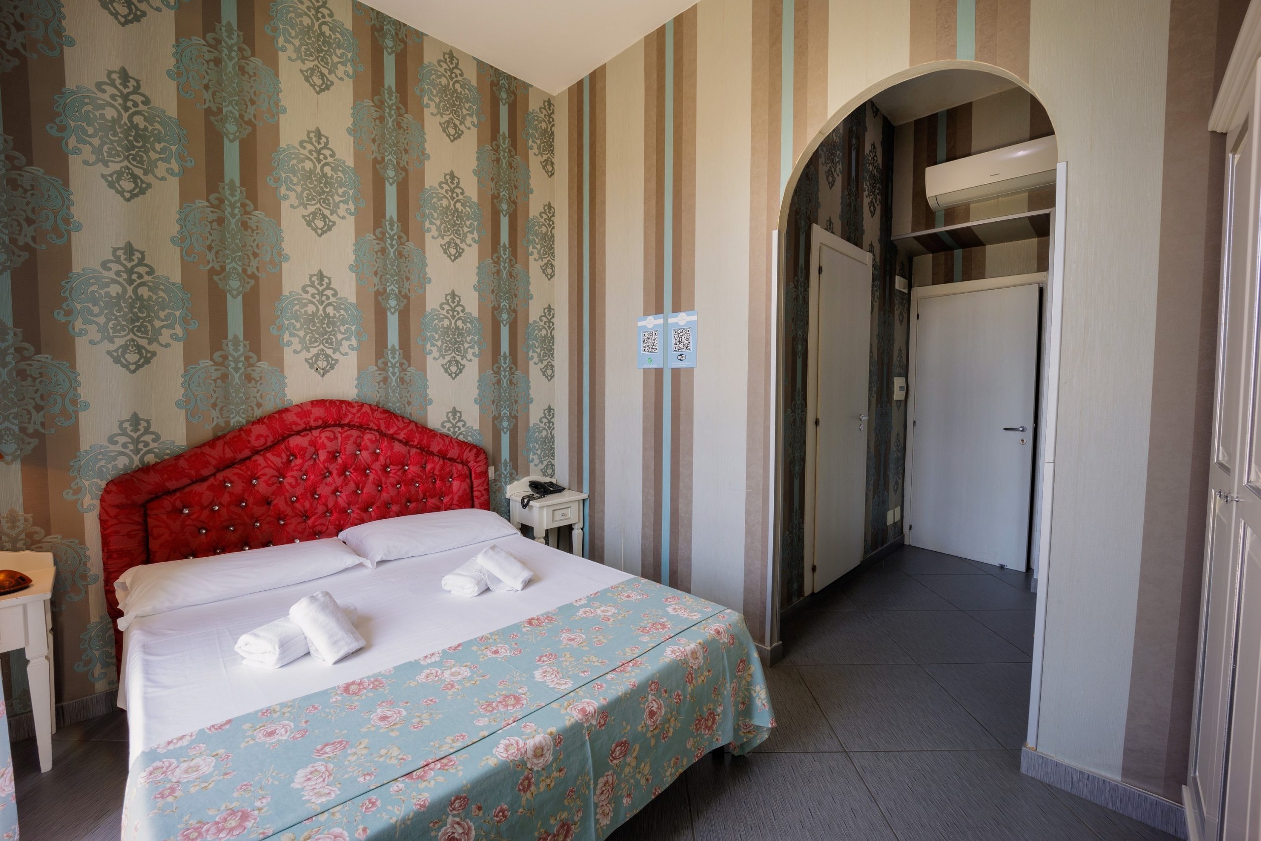 HOTEL NEW SAYONARA | Hotel Stazione Centrale di Napoli | camere | colazione | dayhouse | hotel | piazza garibaldi Hotel Napoli Centrale | Albergo Napoli Stazione Centrale | Hotel vicino Stazione Napoli Centrale | Miglior Hotel Napoli Centrale |
Prenotazione Hotel Napoli Stazione | Camere Hotel Napoli Stazione | Offerte Hotel Napoli Centrale | Hotel Economici Napoli Stazione | Hotel 4 Stelle Napoli Centrale |
Recensioni Hotel Napoli Stazione | Pizza