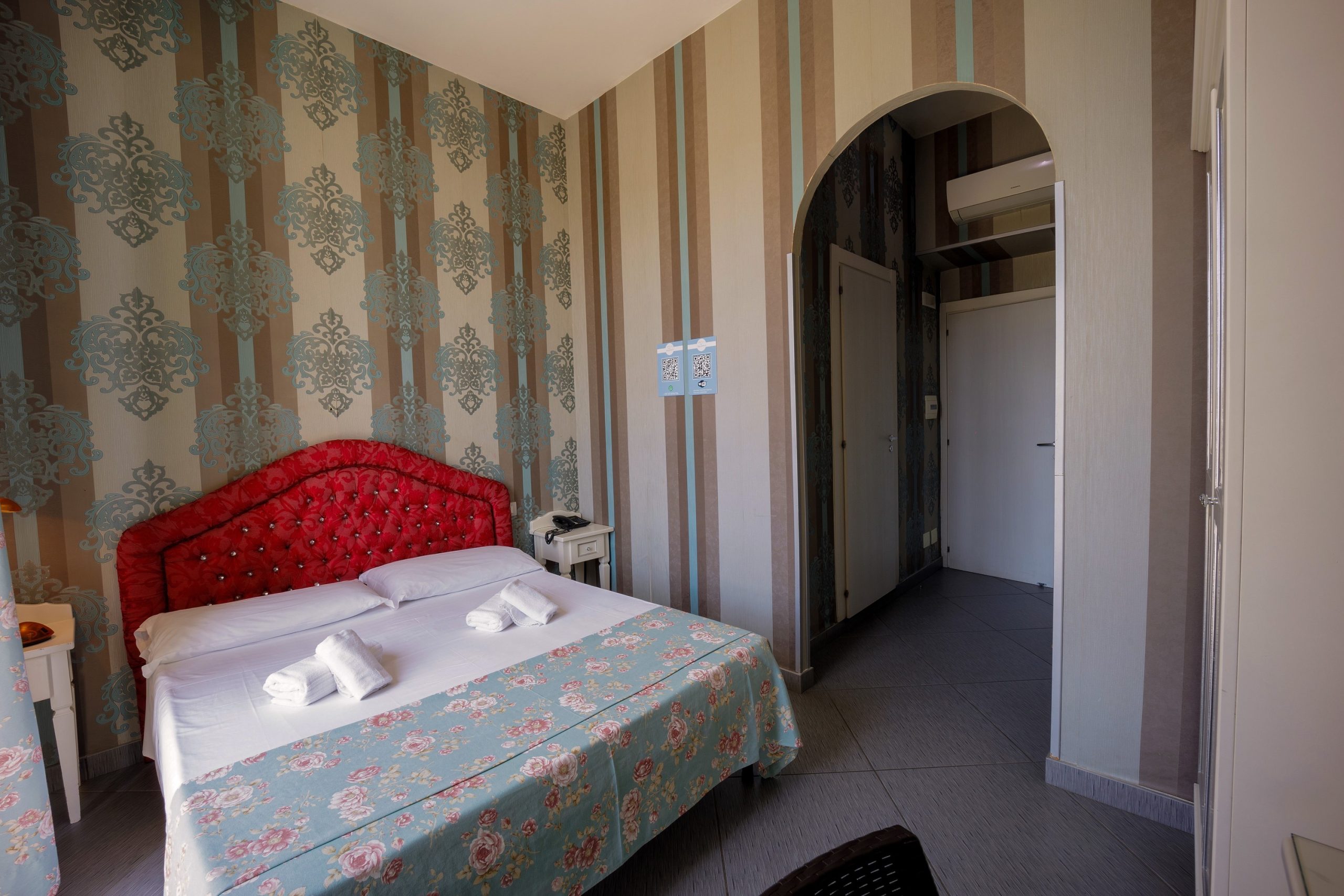 HOTEL NEW SAYONARA | Hotel Stazione Centrale di Napoli | camere | colazione | dayhouse | hotel | piazza garibaldi Hotel Napoli Centrale | Albergo Napoli Stazione Centrale | Hotel vicino Stazione Napoli Centrale | Miglior Hotel Napoli Centrale |
Prenotazione Hotel Napoli Stazione | Camere Hotel Napoli Stazione | Offerte Hotel Napoli Centrale | Hotel Economici Napoli Stazione | Hotel 4 Stelle Napoli Centrale |
Recensioni Hotel Napoli Stazione | Pizza