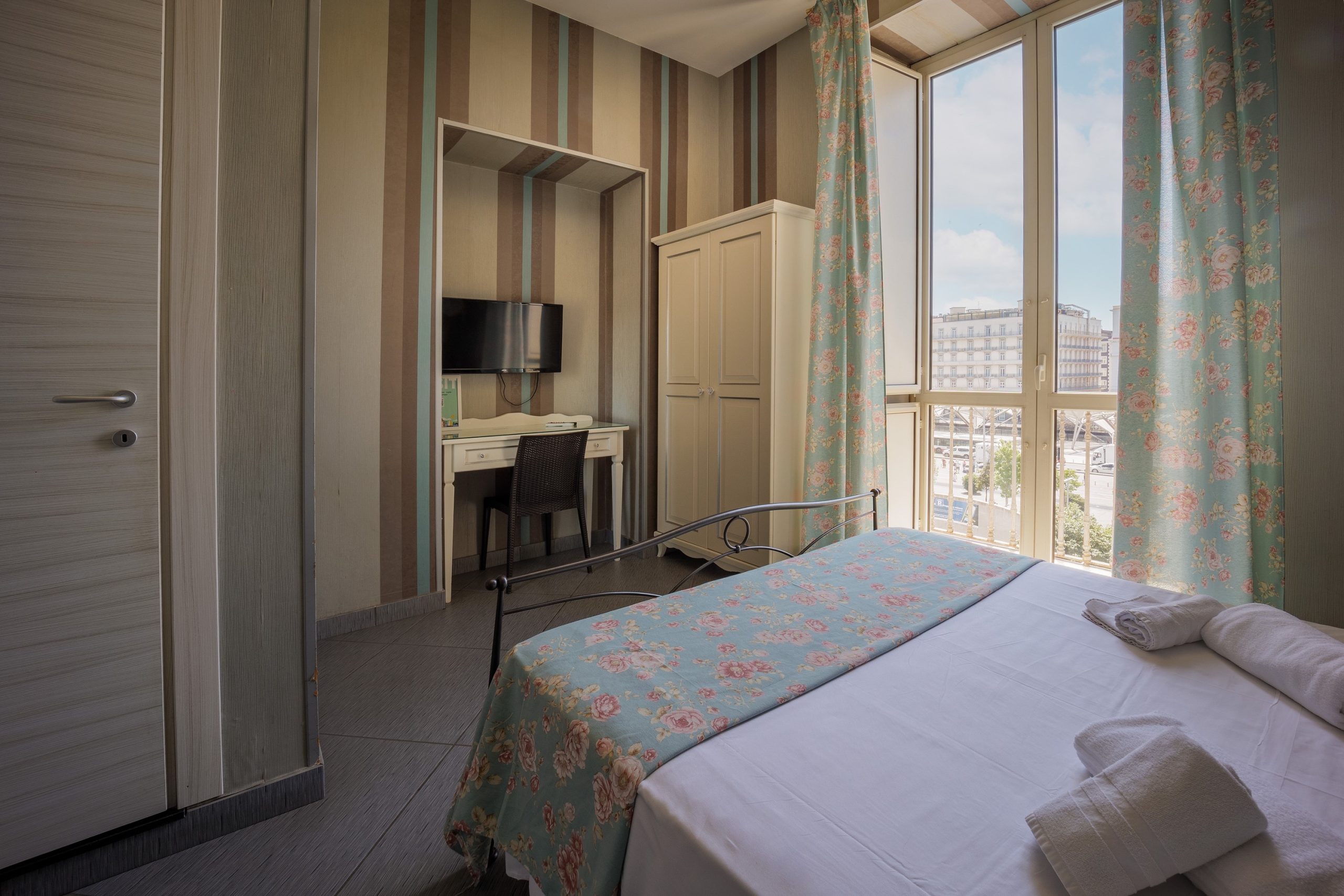 HOTEL NEW SAYONARA | Hotel Stazione Centrale di Napoli | camere | colazione | dayhouse | hotel | piazza garibaldi Hotel Napoli Centrale | Albergo Napoli Stazione Centrale | Hotel vicino Stazione Napoli Centrale | Miglior Hotel Napoli Centrale |
Prenotazione Hotel Napoli Stazione | Camere Hotel Napoli Stazione | Offerte Hotel Napoli Centrale | Hotel Economici Napoli Stazione | Hotel 4 Stelle Napoli Centrale |
Recensioni Hotel Napoli Stazione | Pizza